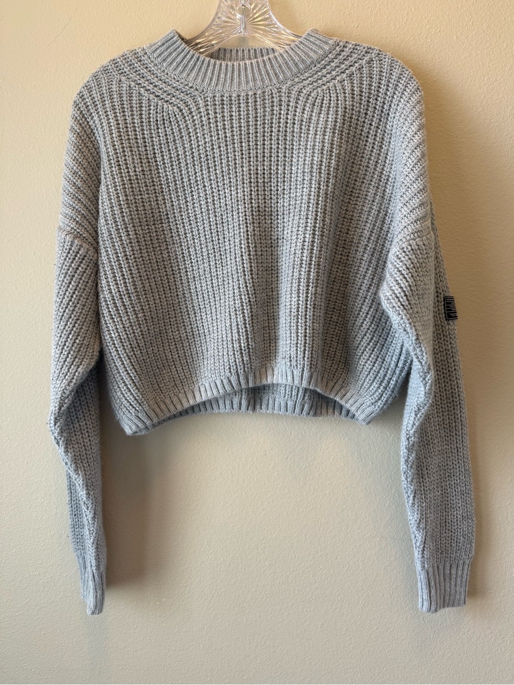 BDG Urban Outfitters Light Gray Cropped Ribbed Crewneck Sweater Cozy Chic Sz Sm